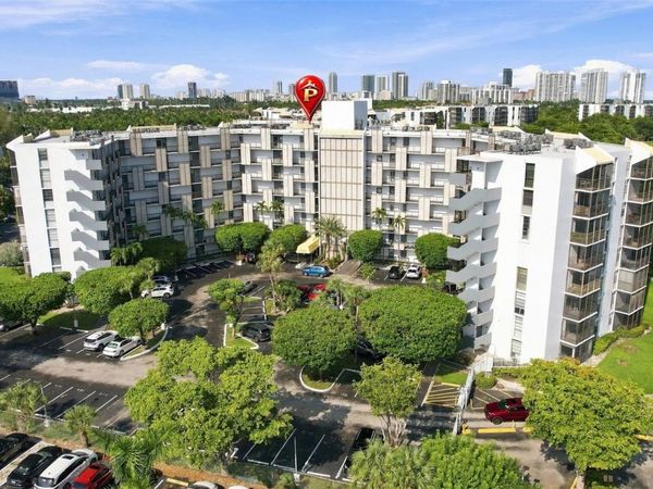20400 W COUNTRY CLUB DRIVE , Unit 609, AVENTURA, FL 33180