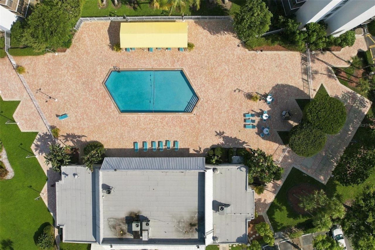 20400 W Country Club Drive, Unit 609, Aventura, FL 33180 Photo