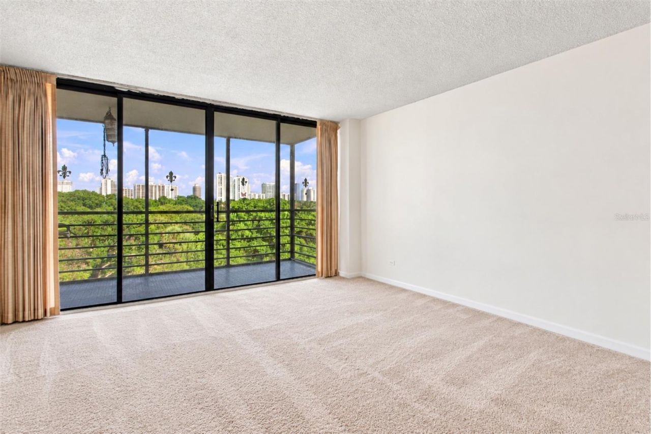 20400 W Country Club Drive, Unit 609, Aventura, FL 33180 Photo