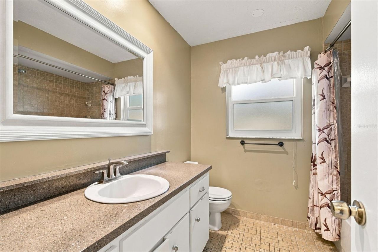11093 117th Street, Seminole, FL 33778 Photo