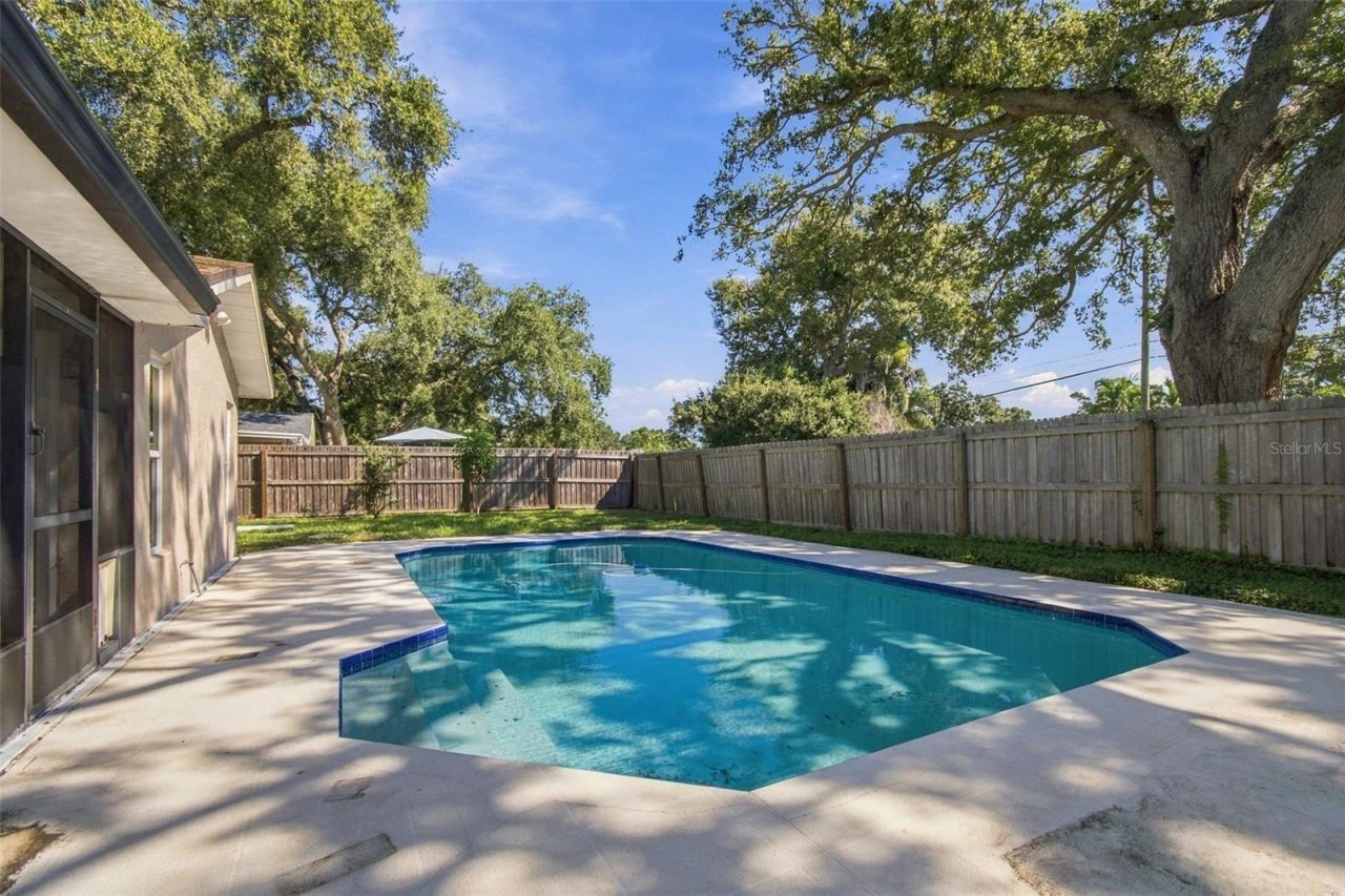 11093 117th Street, Seminole, FL 33778 Photo