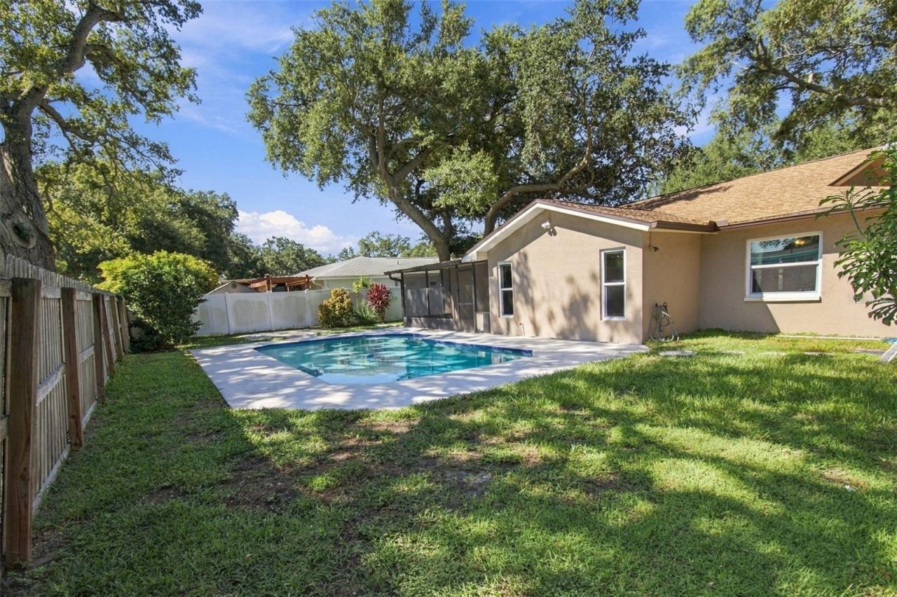 11093 117th Street, Seminole, FL 33778 Photo