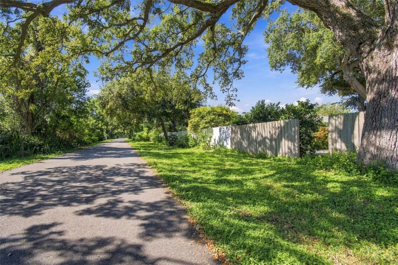 11093 117th Street, Seminole, FL 33778 Photo