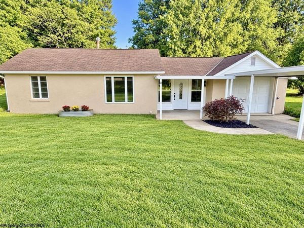 1617 Pleasant Valley Road, Fairmont, WV 26554
