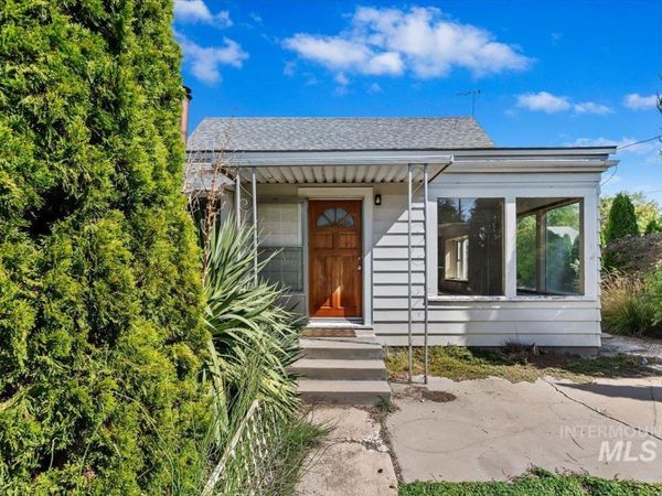 810 S Roosevelt St, Boise, ID 83705