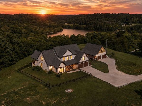 187 Harrison Ln , Manchester, TN 37355