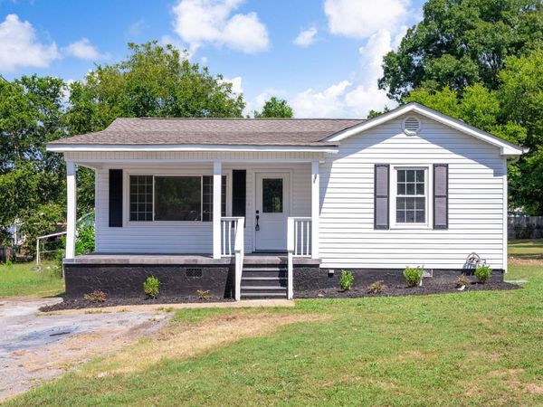 5 Lee Circle, Fort Oglethorpe, GA 30742