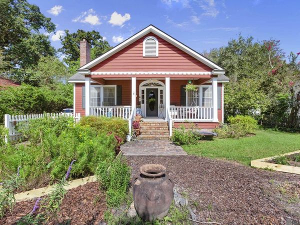 231 Delgado Dr, Baton Rouge, LA 70808