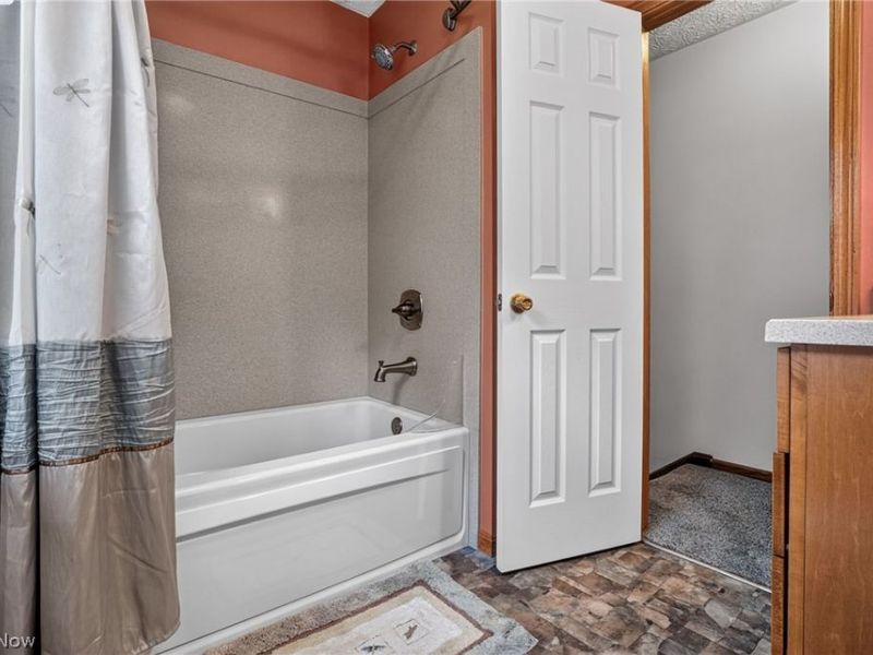 6601 Vrooman Road, Painesville, OH 44077 Photo 21
