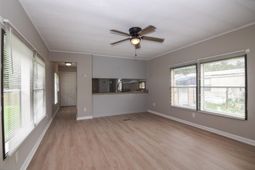 315 Sundial Lane photo 4