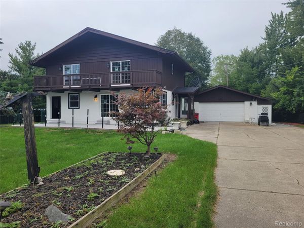 38525 Little Mack Avenue, Clinton Township, Mi 48036