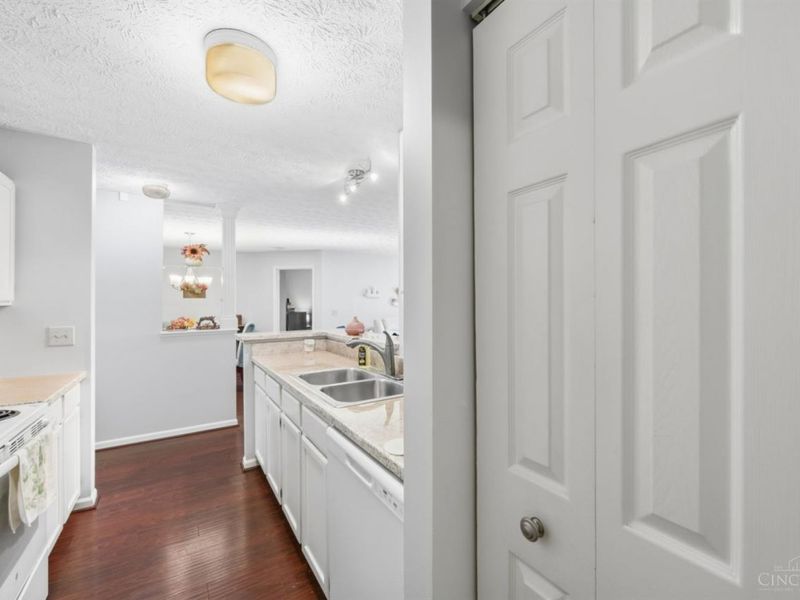 7343 Ridgepoint Drive, Unit 103, Anderson Township, OH 45230 Photo 12