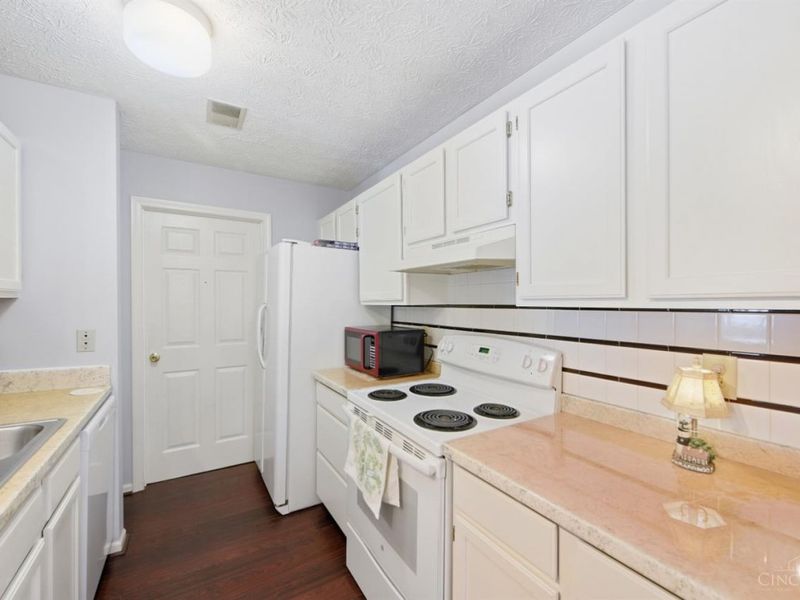 7343 Ridgepoint Drive, Unit 103, Anderson Township, OH 45230 Photo 13
