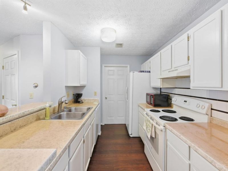 7343 Ridgepoint Drive, Unit 103, Anderson Township, OH 45230 Photo 15