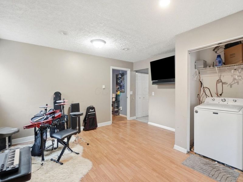 1674 Burlington Avenue, Columbus, OH 43227 Photo 17