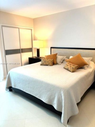 9401 Collins Ave, Unit 303, Surfside, FL 33154 Photo