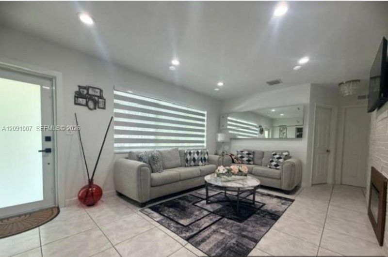 2630 De Soto Dr , Miramar, FL 33023 Photo