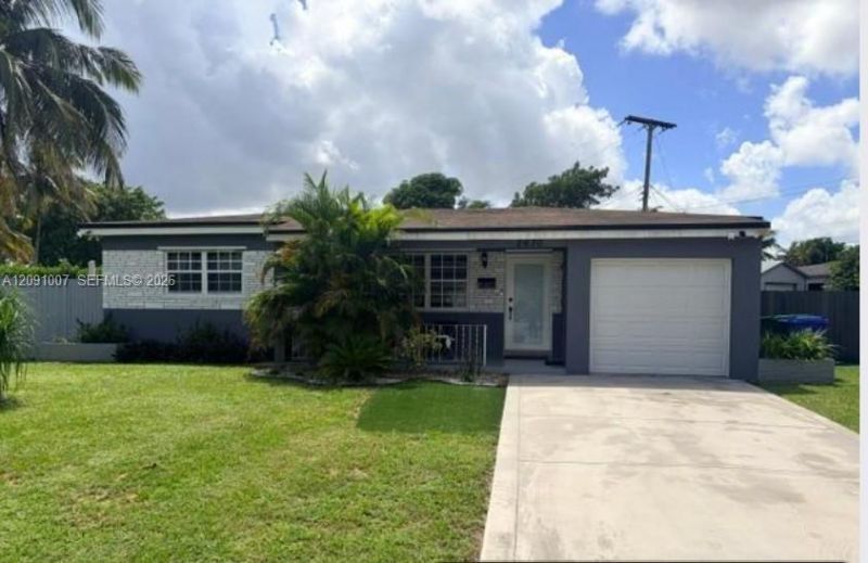 2630 De Soto Dr, Miramar, FL 33023 Photo