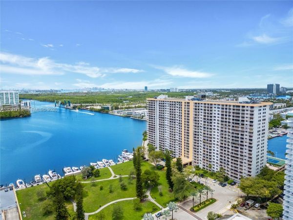 290 174th St, Unit 611, Sunny Isles Beach, FL 33160