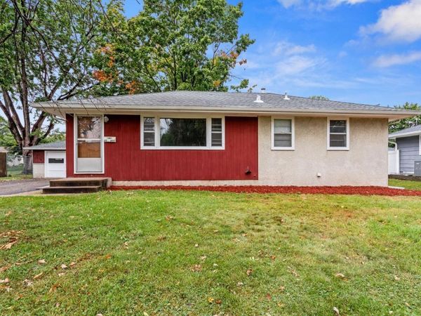 6270 6th Street NE, Fridley, MN 55432