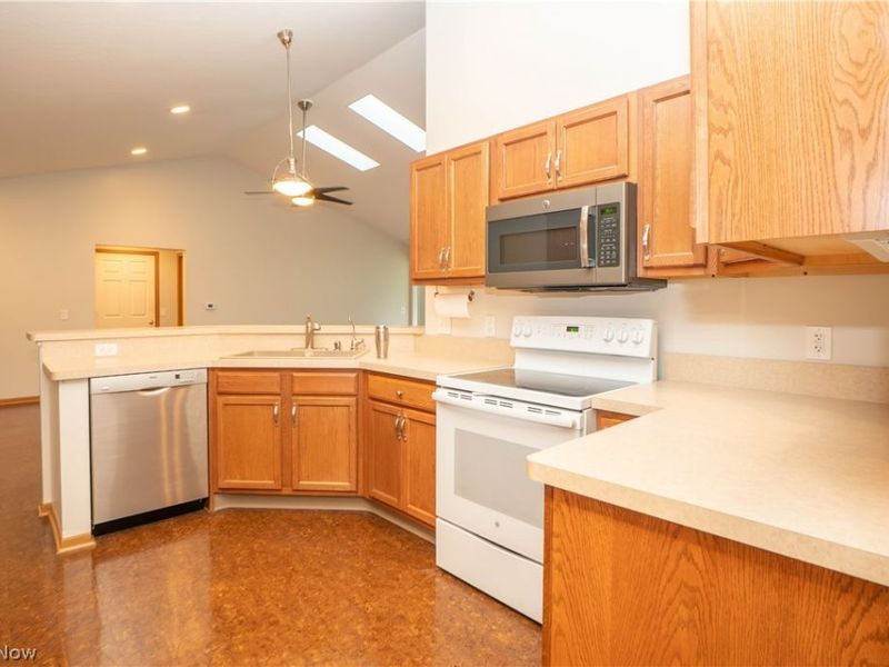 2573 Barnstone Avenue SW, Canton, OH 44706 Photo 8