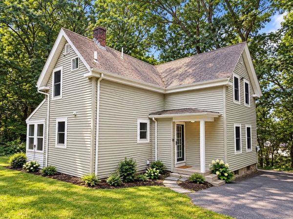 39 Van Buren St, Unit 39, Canton, MA 02021
