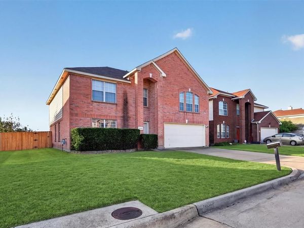 4721 Sleepy Ridge Circle, Fort Worth, TX 76133