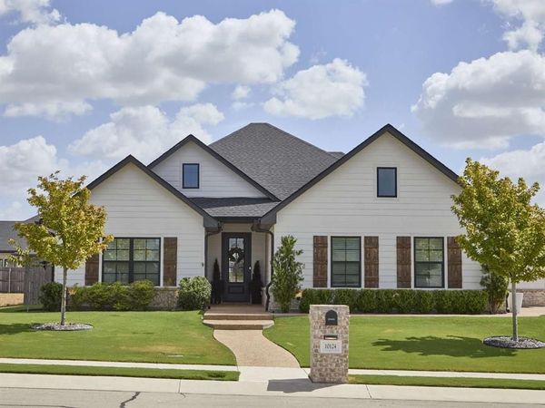 10124 Charmwood Drive, Waco, TX 76712