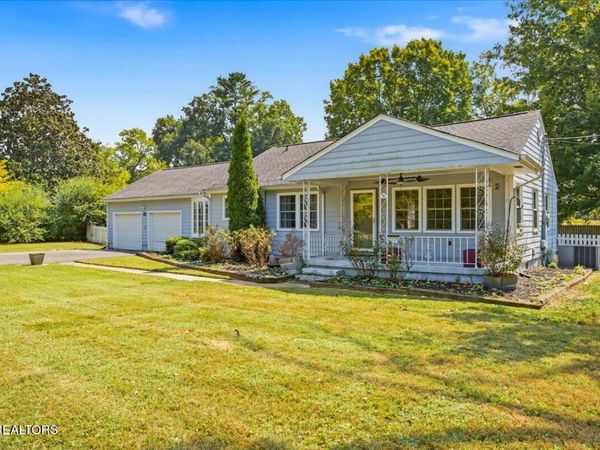 2120 Sandra Drive, Knoxville, TN 37918