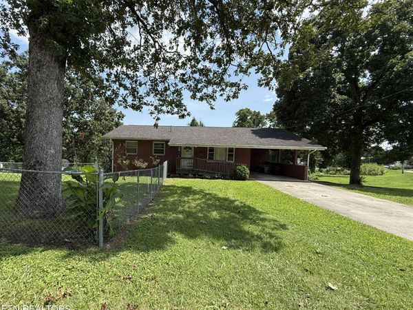 200 N Church Ave, Rockwood, TN 37854