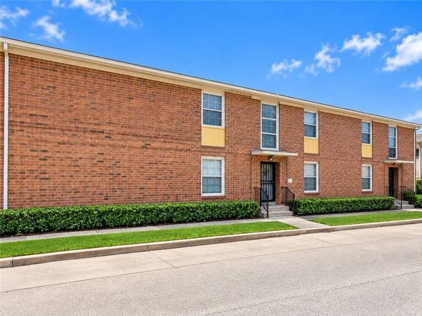 6564 FLEUR DIS LIS Drive, Unit 8, New Orleans, LA 70124