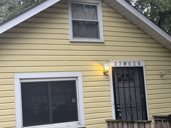 27W029 Oak Street, Hanover Park, IL 60133
