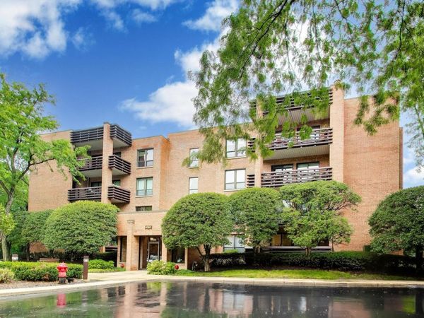1060 Shermer Road , Unit 25, Northbrook, IL 60062