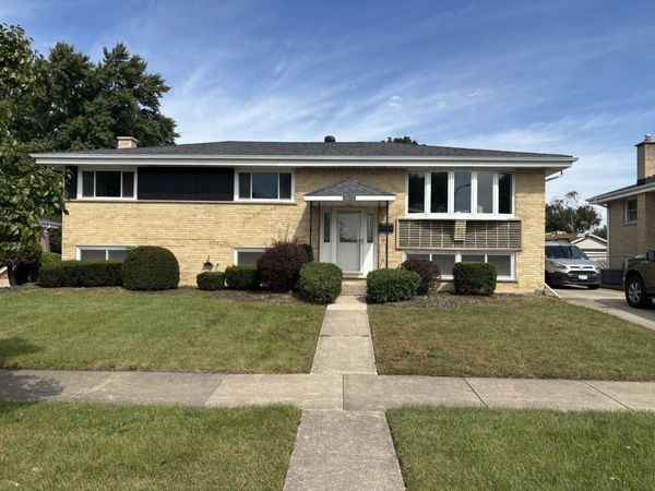 565 Arlene Drive , Wood Dale, IL 60191