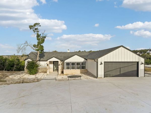 329 Bluebonnet Breeze, Canyon Lake, TX 78133