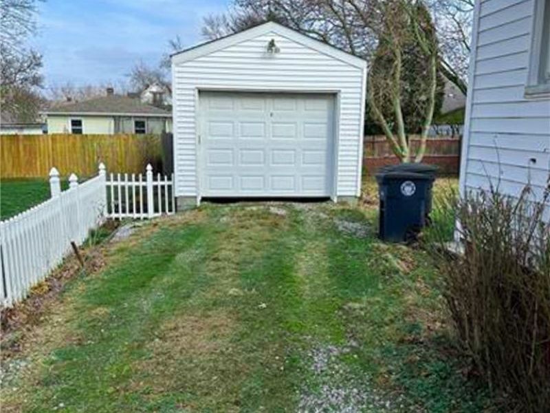929 Jason Avenue, Akron, OH 44314 Photo 3