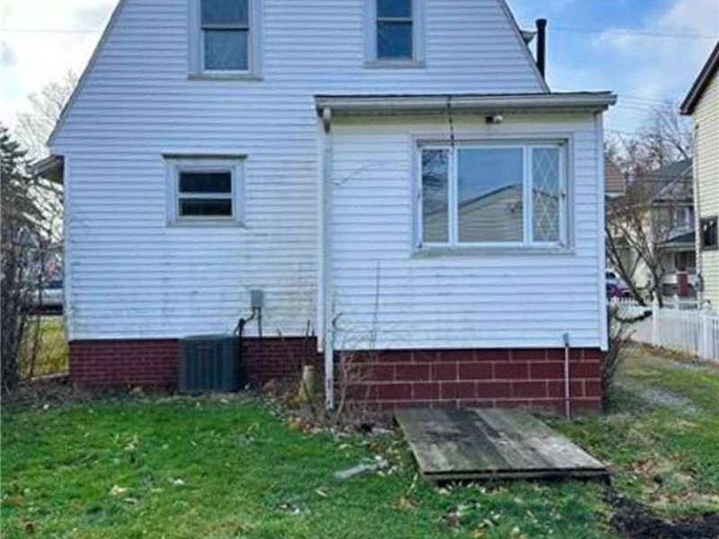 929 Jason Avenue, Akron, OH 44314 Photo 4