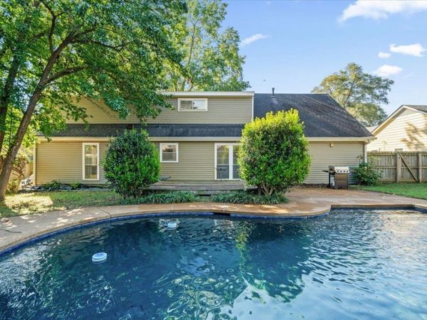 8438 RIVER GLEN DR, Germantown, TN 38139