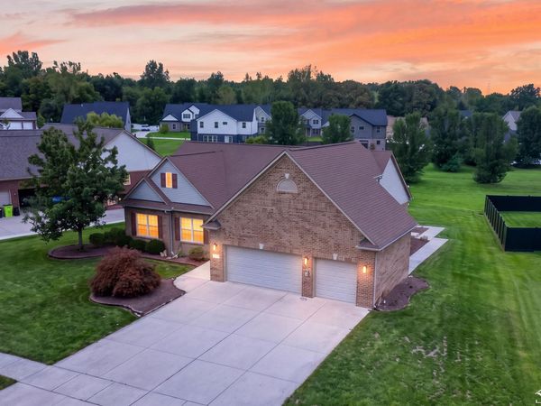 27214 Celtic Drive, Flat Rock, MI 48134