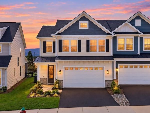 205 SPRINGDALE RD, WAYNESBORO, VA 22980