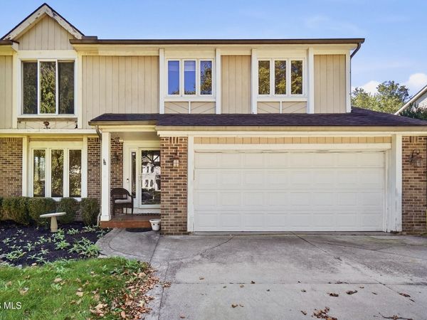 630 Deer Run, Perrysburg, OH 43551