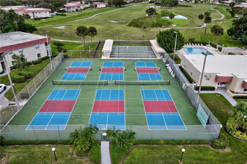 94 Spring Lake Drive , Unit 202, Vero Beach, FL 32962 Photo