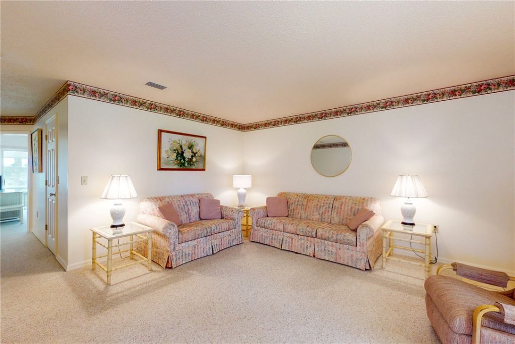 94 Spring Lake Drive , Unit 202, Vero Beach, FL 32962 Photo