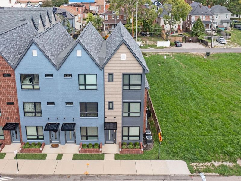 1132 Oak Street, Unit 10, Columbus, OH 43205 Photo 4
