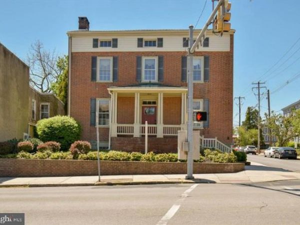 300 HIGH STREET S , WEST CHESTER, PA 19382
