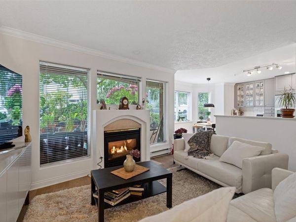 405 Quebec St, Unit #21, Victoria, BC V8V 4Z2