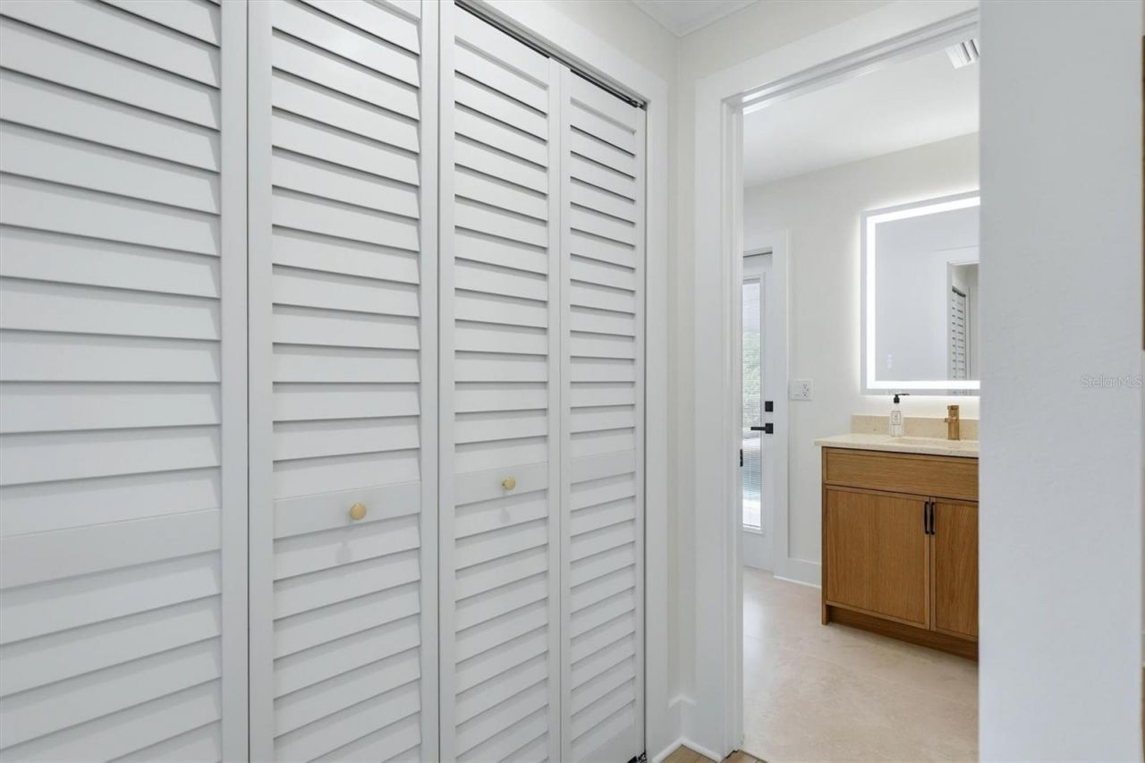 4865 Greywood Lane, Sarasota, FL 34235 Photo