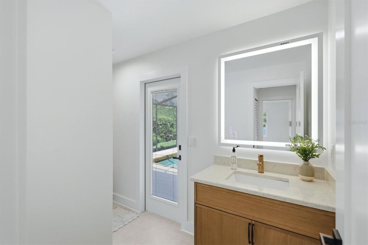 4865 Greywood Lane, Sarasota, FL 34235 Photo