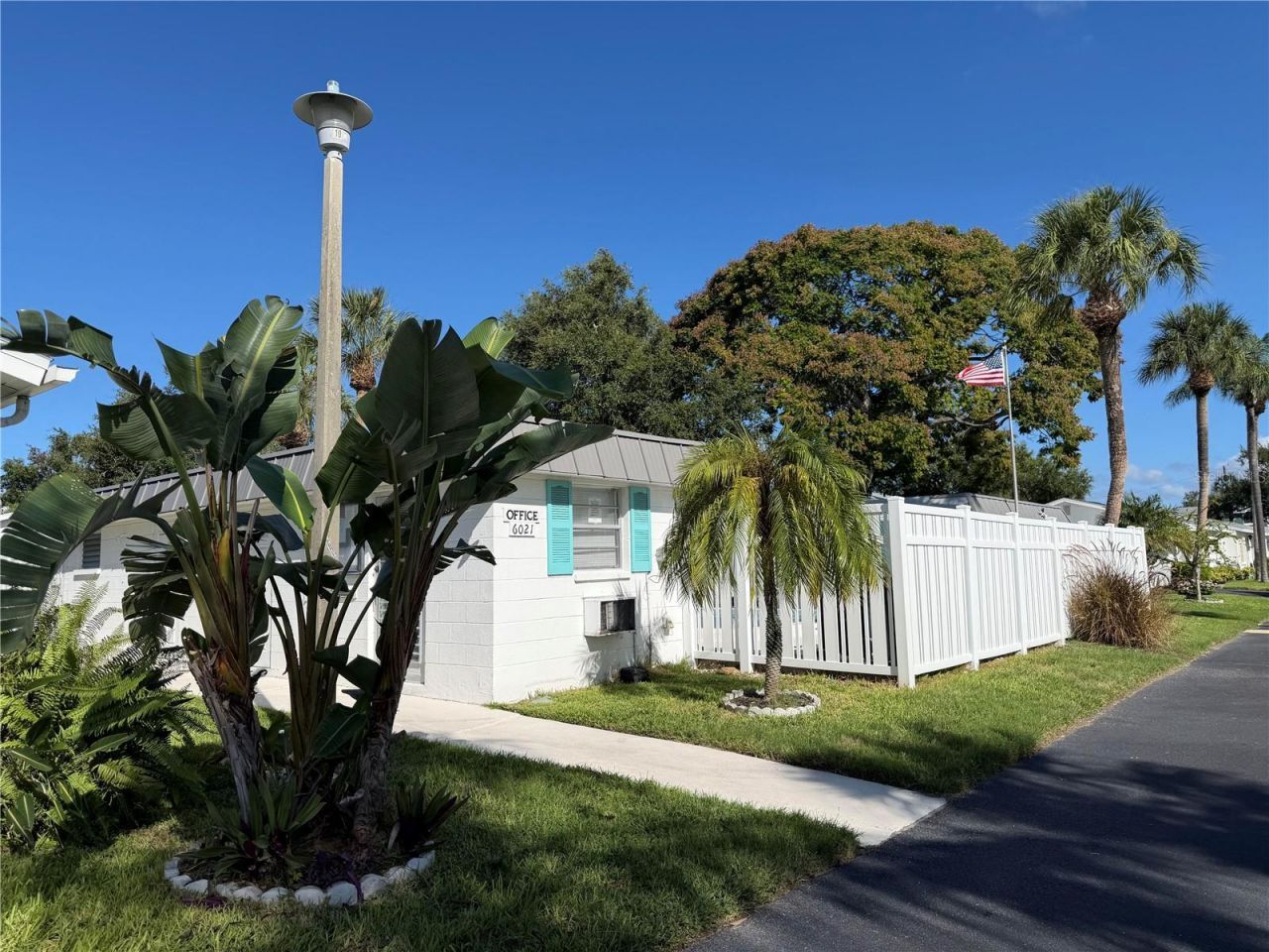 6031 Arlene Way, Bradenton, FL 34207 Photo