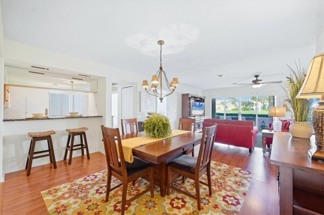 308 Cerromar Way N, Unit 19, Venice, FL 34293 Photo